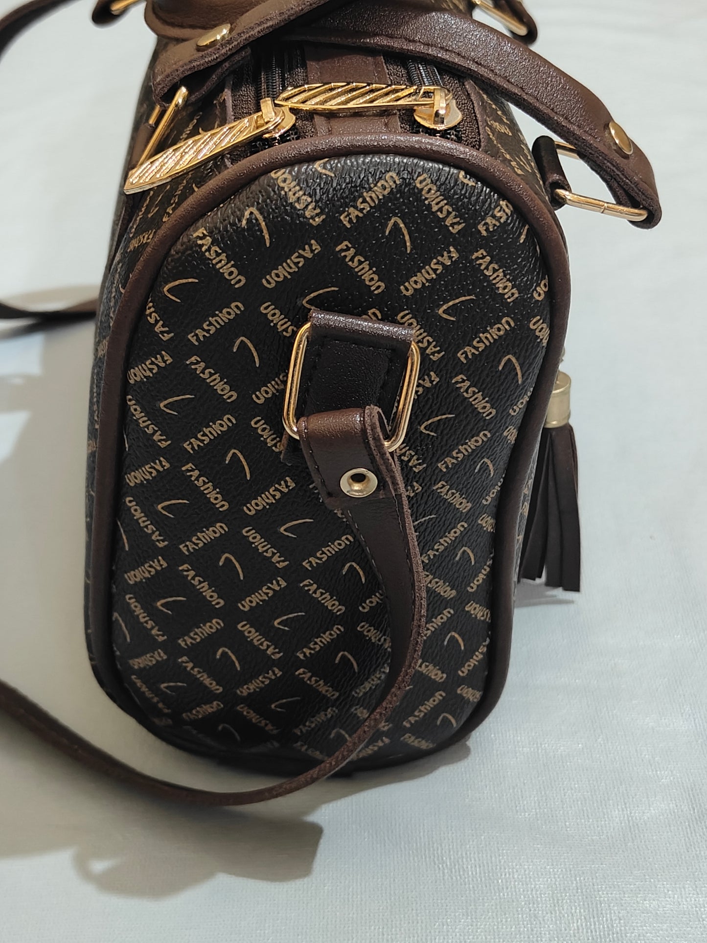 Structured sling bag for girls & ladies