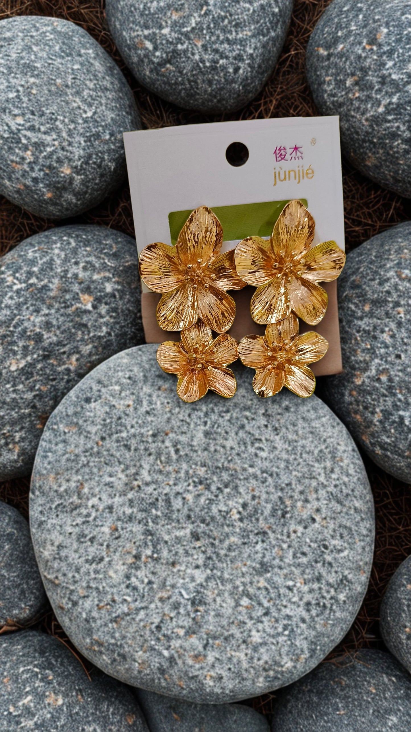 Gold Flower Stud Earings
